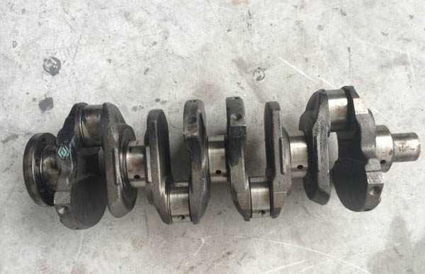 İveco 35 çıkma yedek parça_Krank mili